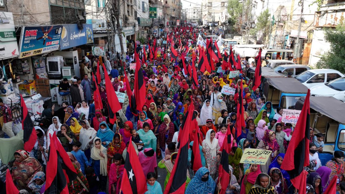Sindh Rejects illegal unconstutional Amendments. Huge Rally Sindhyani Tahreek (Rasool Bux Palijo) at Hyd.
<a href="/HamidMirPAK/">Hamid Mir حامد میر</a> 
<a href="/TalatHussain12/">Syed Talat Hussain</a> 
<a href="/AsadAToor/">Asad Ali Toor</a>