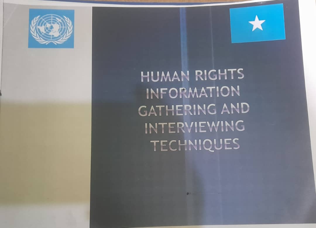 sws_mros's tweet photo. @sws_mros representatives  had the 3rd round of mentoring seasions on human rights facilitated by@UNTMIS_HRPG office in #Baidoa
@UNCompound The mentoring focused on "how to conduct human rights  information gathering and interviewing techniques. https://t.co/9s2bnUxoYa