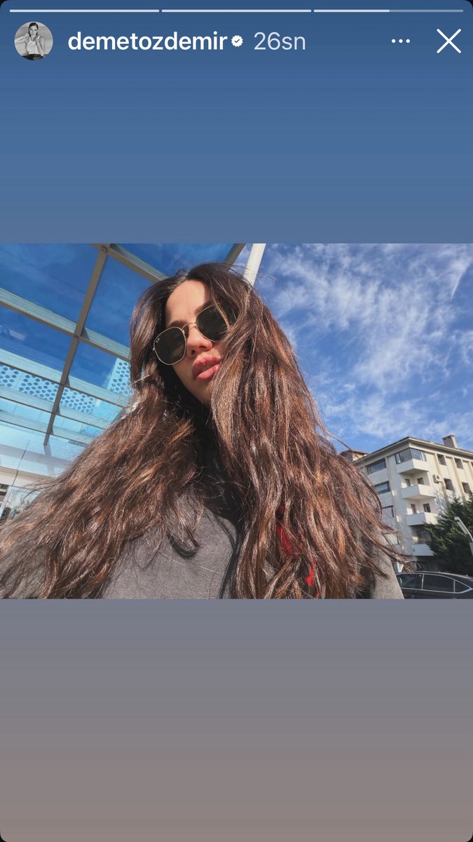 #DemetÖzdemir İnstagram hesabında yeni bir hikaye paylaştı💫

📍 📸| @/demetozdemir • IG Story