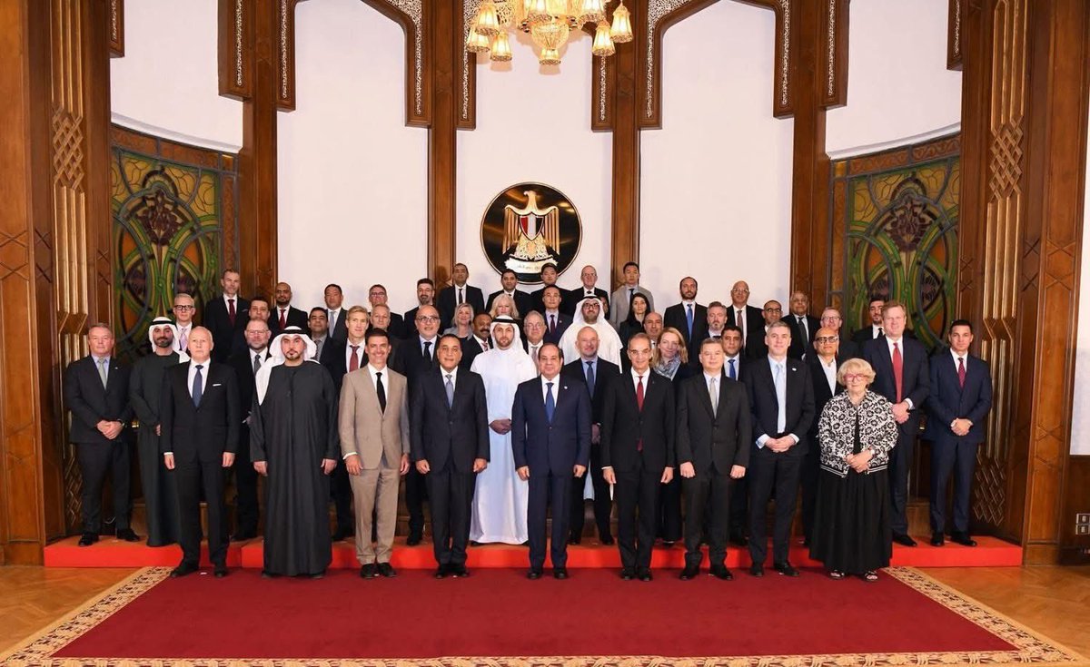 Egypt strengthens its global offshoring position.
During #GOS2025, H.E. President El-Sisi met with leaders of 52 companies as Egypt advanced its role as a competitive global delivery hub — backed by 55 new agreements creating 75K jobs.

More on LinkedIn: linkedin.com/posts/itida_pr…