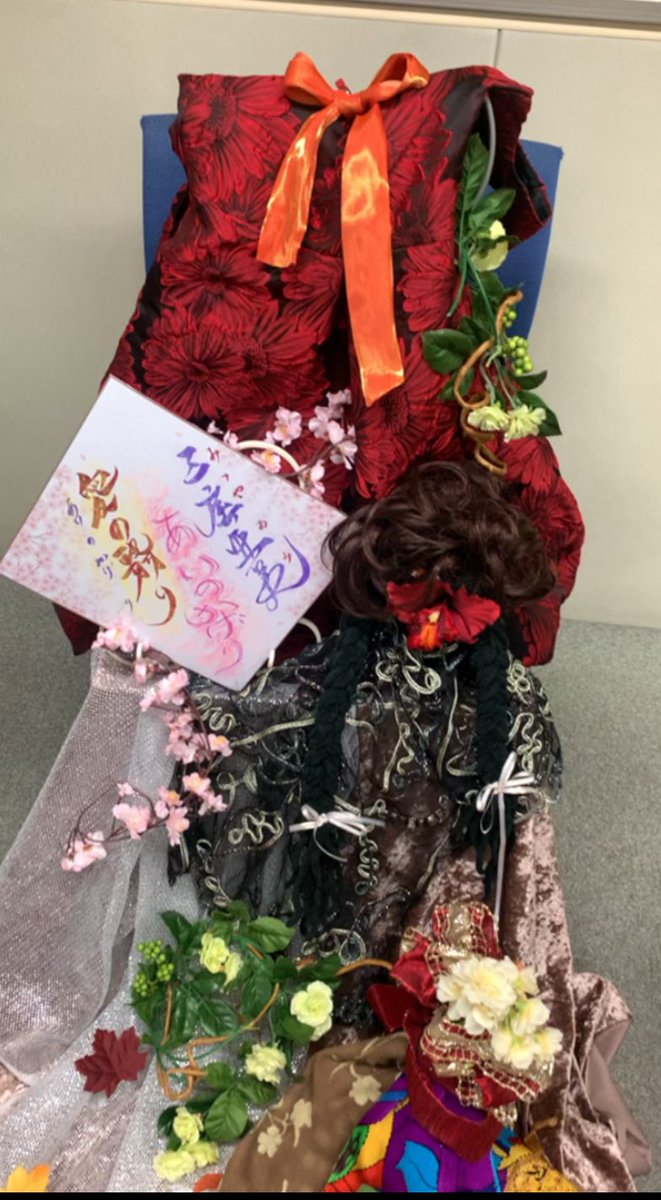 haruirosousaku's tweet photo. #はるいろ創作フラワー
#フラワーデザイナー
林田夏美

2025.11.14
#イメージ装花
#三ツ屋亜美　さん
#愛の翳り
#解説動画

#YouTube
#はるいろ創作フラワー
🔽クリックしてご覧ください
https://t.co/WuVsYgzlbb https://t.co/ocrPyijXh6