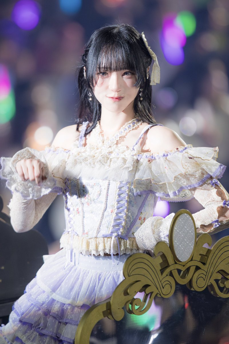 野口衣織 パネル 🎊本日発売🎊 野口衣織1st写真集 「君にしか教えない」パネル展開催中