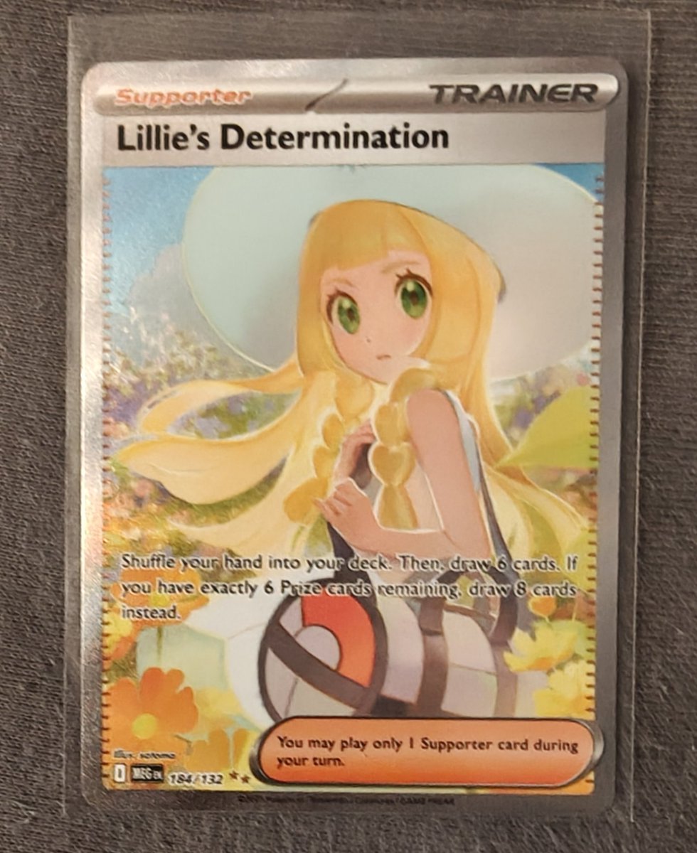 V1OfficialSWE's tweet image. 😱🇸🇪 INSANE PULL! Just hit Lillie&apos;s Determination #184 SIR from Mega Evolution – PACK FRESH PSA 10 contender! 🔥 Straight from Sweden – who else pulled this chase card?!  #LillieSIR #PokemonTCG #PokemonPulls #MegaEvolution #SIRpull #PokemonSverige #PokemonSE #PTCG #PokemonCards