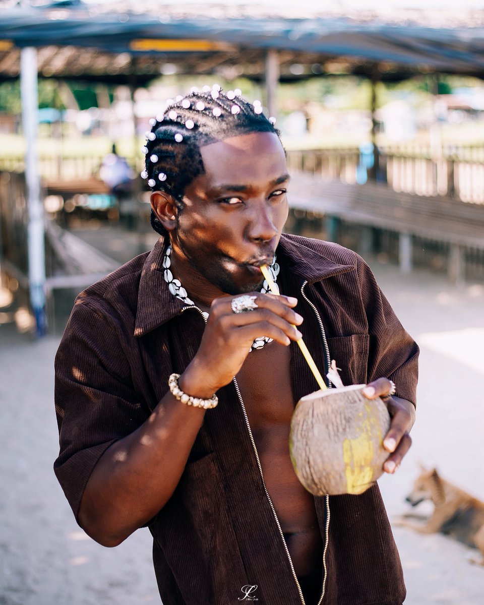 colesshutterr's tweet image. Created this classy images over the weekend, creative direction by me too ✌🏾✨