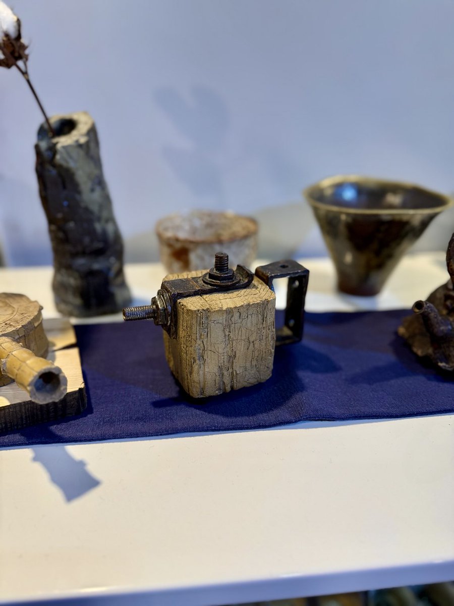 急須も行き着くところまで行くとこんな遊びになります。 鉄と土の