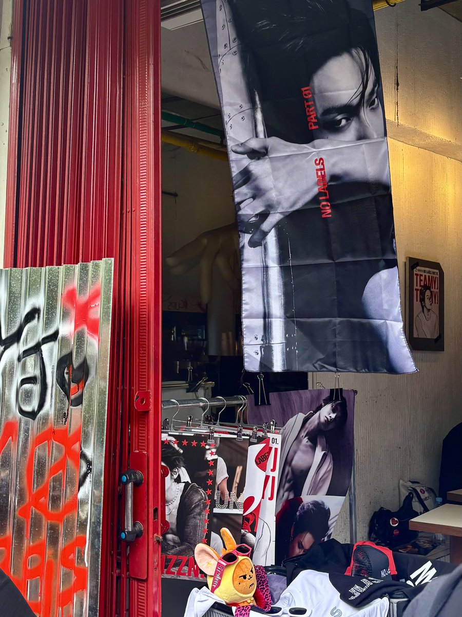 CodeChilde's tweet image. #NoLabelsJakarta 📡🚫