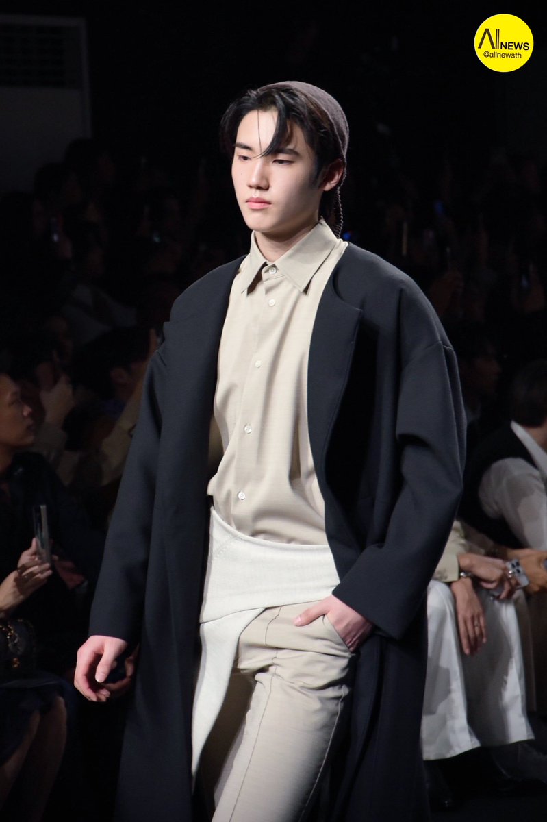 "ภีม"  ร่วมเดินแบบ BOY SCOUTS ELLE MEN PRESENTED BY XPENG ในงาน  ELLE FASHION WEEK 2025 

#PEEMTANAT
#EFW2025 #SeeYouAtTheTent #ELLEThailand #ELLEMENThailand #EFW25ATICONSIAM