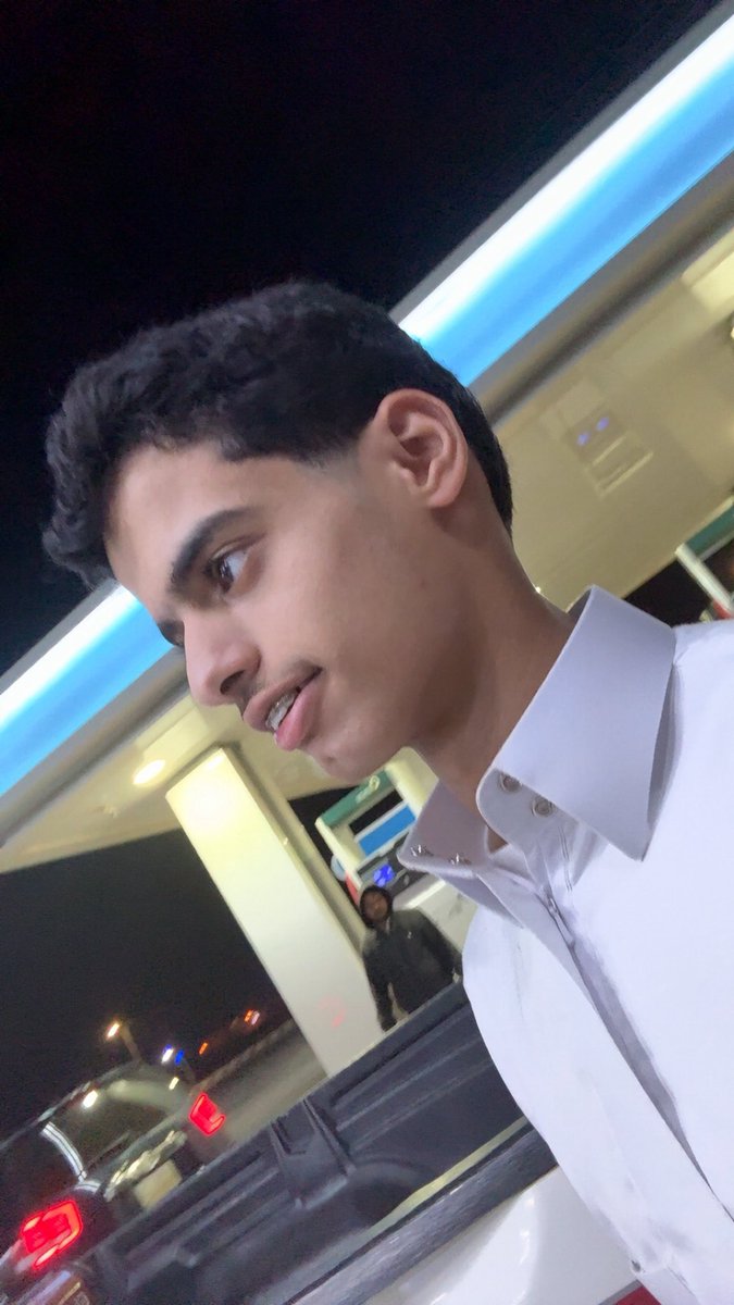 "جيت وضلوعي دهر والقلب عروقه جديبه 
ساقك الامر الالهي وامطرتك أكرم سحابه"