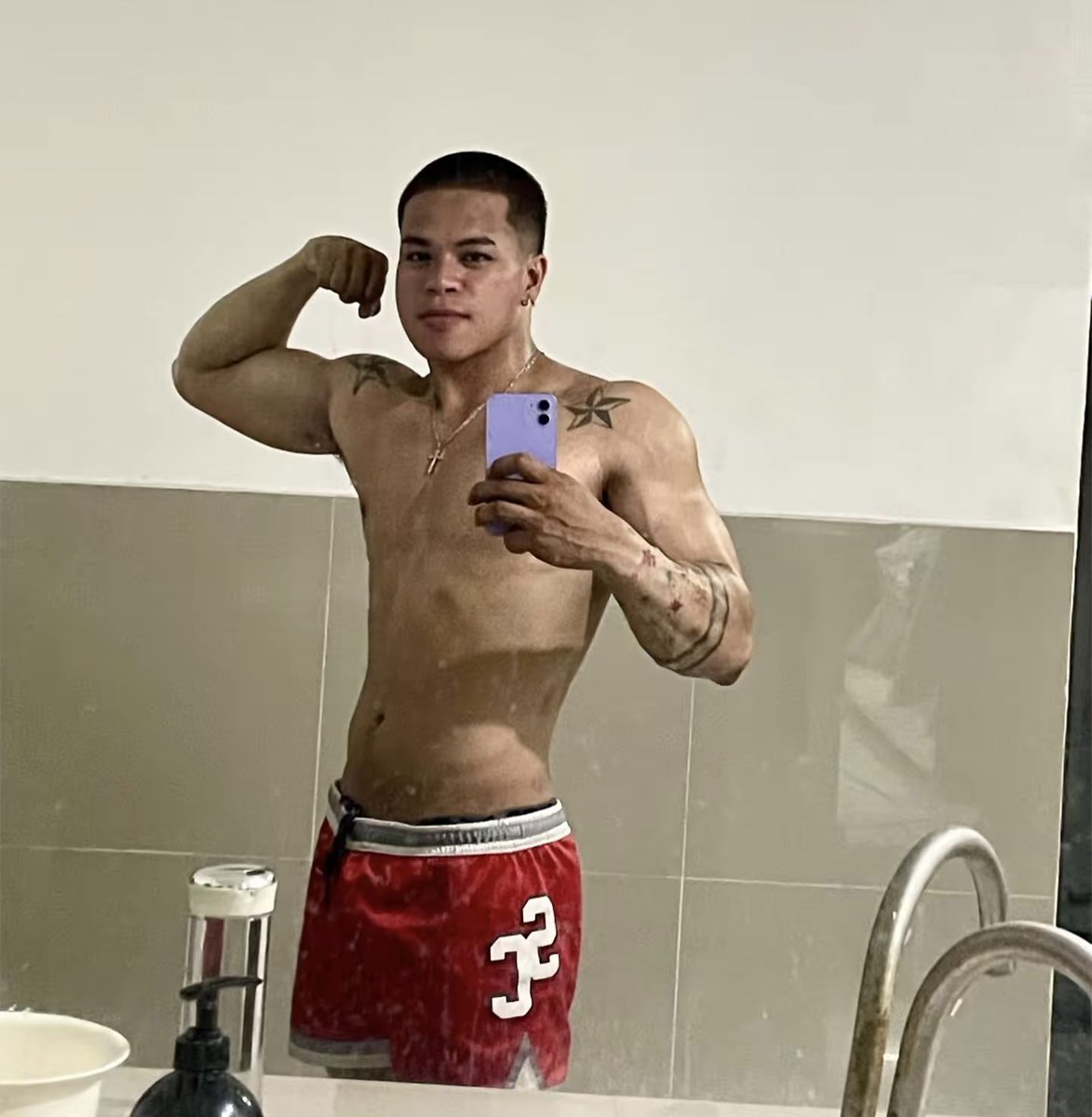 Tanonoy6000M's tweet photo. Titikman  or  luluhuran   Anuh? https://t.co/Mrr5bhGAqO