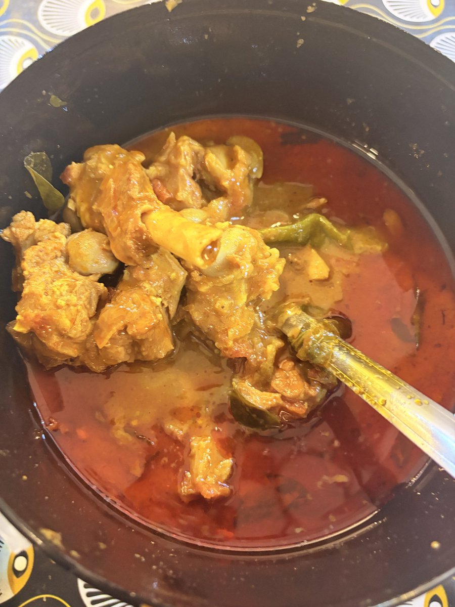 valliraghu's tweet photo. It was #VCooks π©π»βπ³ π for my loved ones!!!
Mutton Biryani
Nalli kurma
Boti Kuzhambu
Chicken 65
Pineapple kesari
Eggs
Raita https://t.co/t5xA1YP0rn