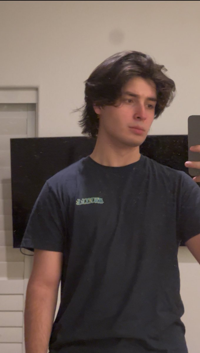 kylecompute's tweet image. I tried asking &quot;may I meet you&quot;

I got pepper sprayed, handcuffed, they made fun of my goodreads while chanting &quot;chud&quot;, and the police were called on me

I&apos;m never taking advice from Bill Ackman again