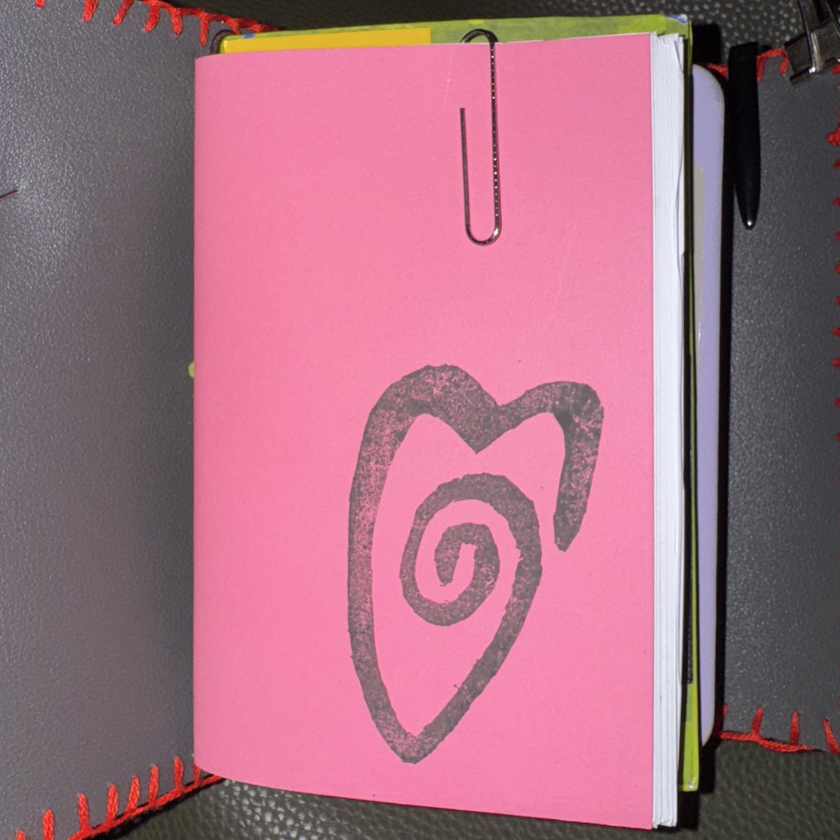 rain_is_moody's tweet image. 