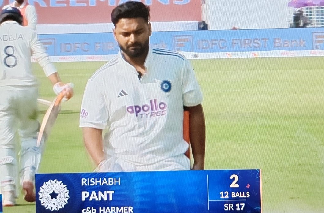 rutufc's tweet image. Rishabh pant goes for 2(12) balls ,simon harmer gets his second   India 38/4 need 86 runs to win 5 wicket in hand. #indvssa