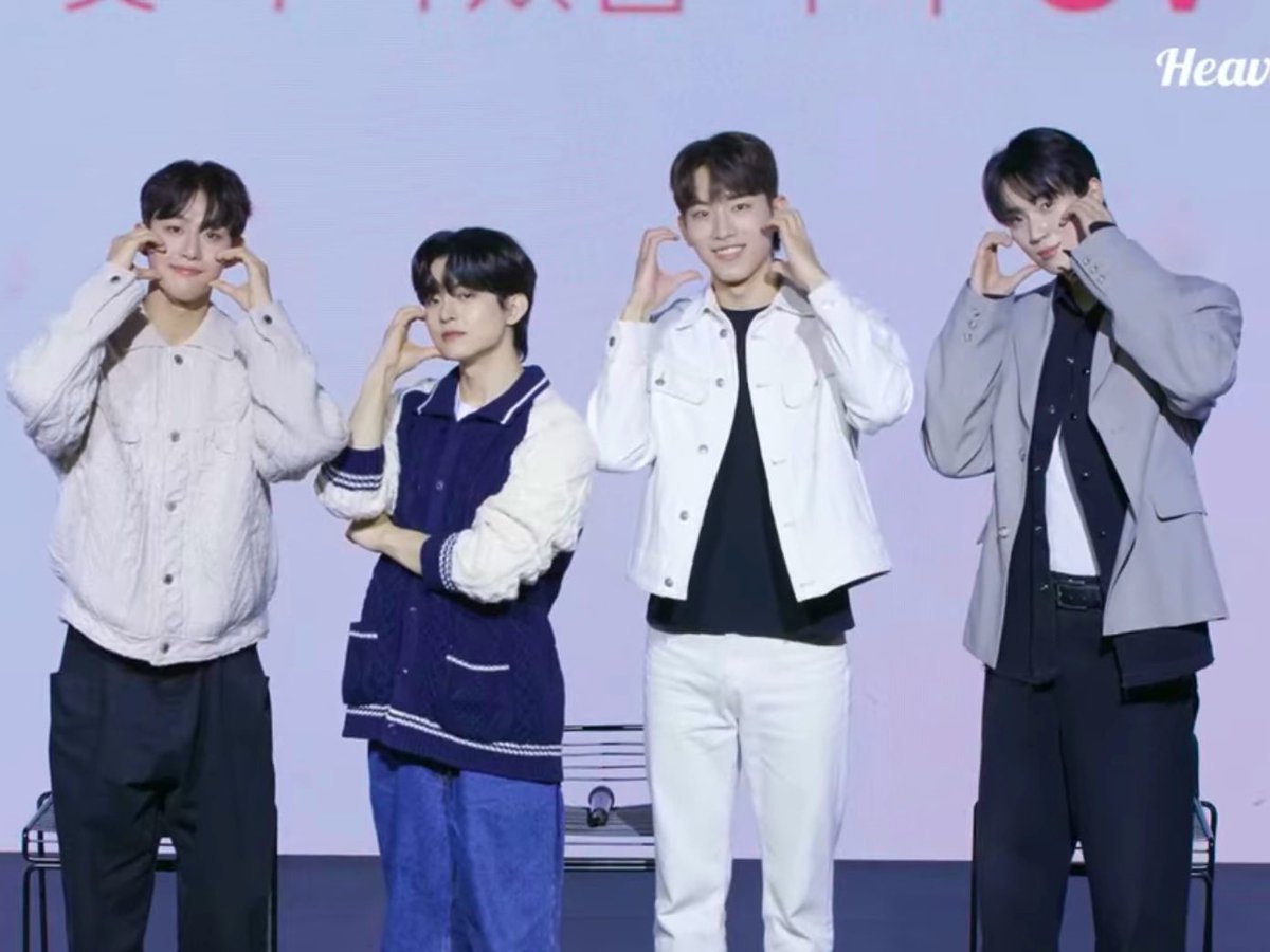 Little_subin's tweet photo. https://t.co/jWDo8qvTmM