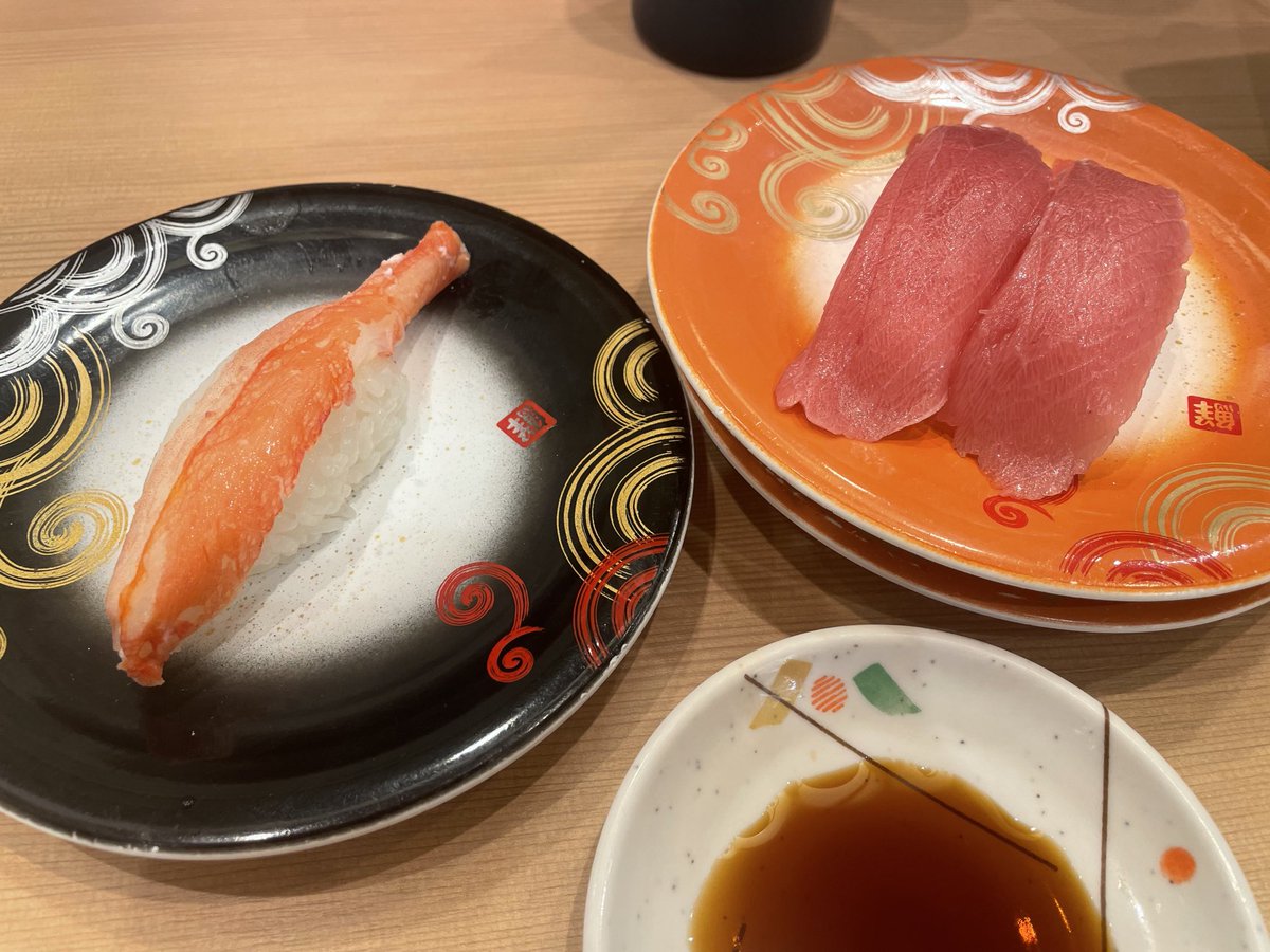 北海道最終日はエスコンフィールドを見に行きました！でっかい！！
進化版バッセンがあって、時間的に体験はできなかったけど楽しそうだったー！
シーズン中に観戦行ってみたくなった🤩

トリトンにも行くことができて、かにいくらまぐろほたてひらめたこなど新鮮で美味しいお寿司をいただきました✨