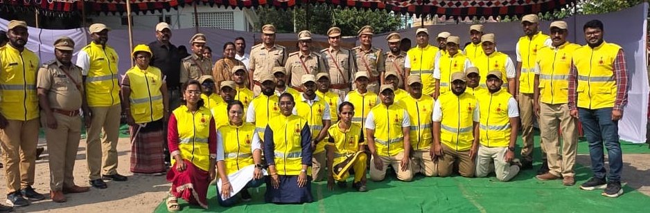 SCRCivilDefence's tweet image. SCR Civil Defence BZA &amp;amp; GNT trainees (25) Successfully completed the Basic Training Programme  at MDDTI,KCC from 10–15 November. DEO and CD Staff Officer, Vijayawada, actively contributed to the smooth conduct of the training.@RailMinIndia
@DGFSCDHG
@SCRailwayIndia @drmvijayawada