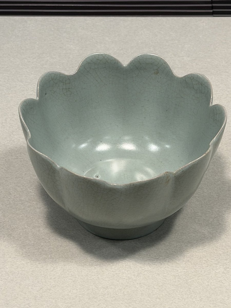 中国古美術/青磁氷列紋天球瓶（底款：官）【故宮博物院保存箱付】 中国