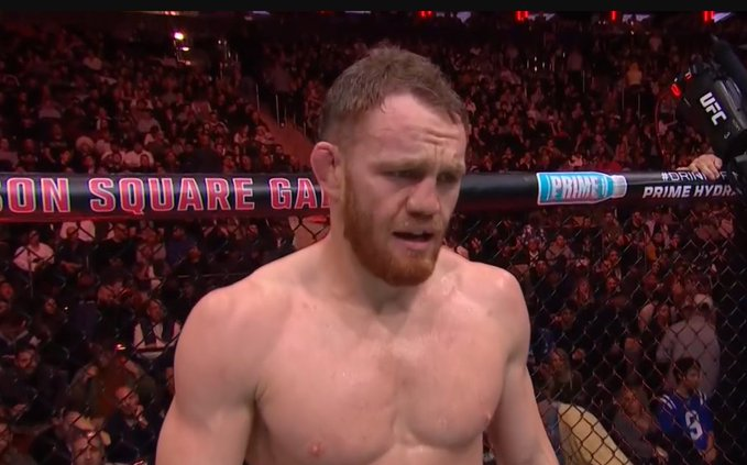mohithegoat's tweet photo. I know why he was crying

Islam NUKED his leg to the point he couldn't put weight on it and step it down on the floor. He kicked it multiple times and FORCED him to stay on one stance the entire fight since JDM keeps switching them in all his fights. Islam truly is the GOAT🐐 #UFC322