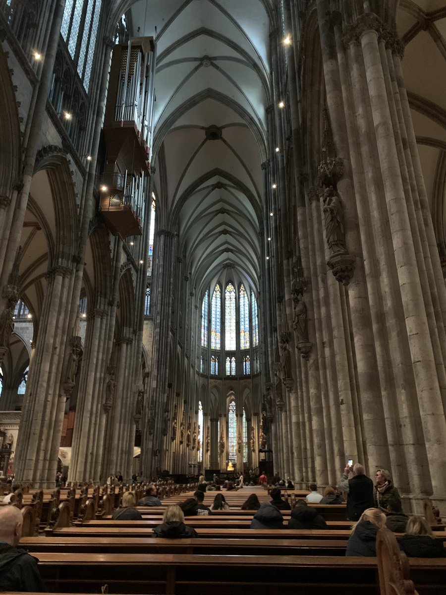 152_0_'s tweet photo. 4 hours drive to and from Kelberg to Cologne to see the #Cathedral cologne church . 
It  is so massive and 3rd tallest church. https://t.co/A7TkS1p30M
