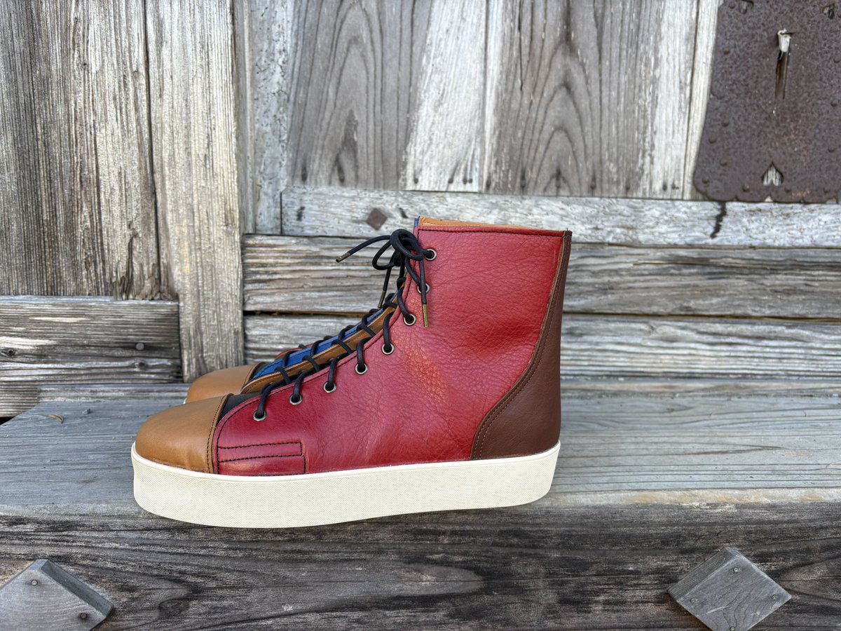 estleather's tweet image. -est
type-S

#est
#leather
#highcut