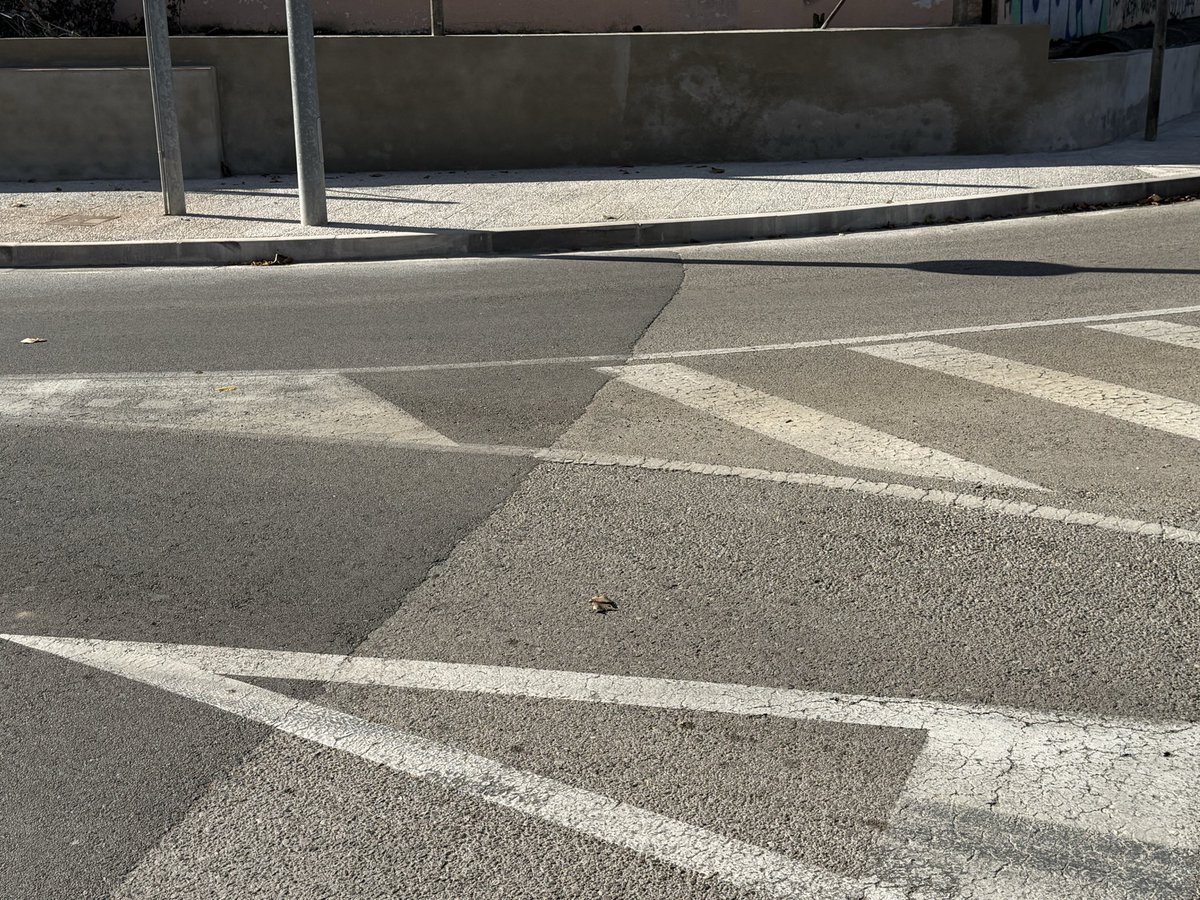 Nova paret a la carretera de Sant Llorenç. #milloremflaçà2327