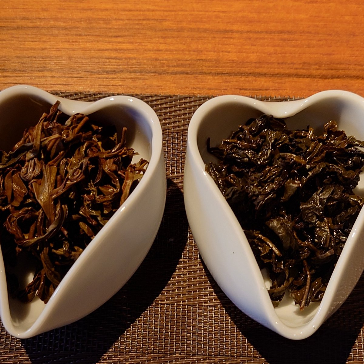 茶遊サロンの前田先生の
鳳凰単叢東方紅に
正叢木柵鉄観音

Cute Glass Shop and Galleryにて