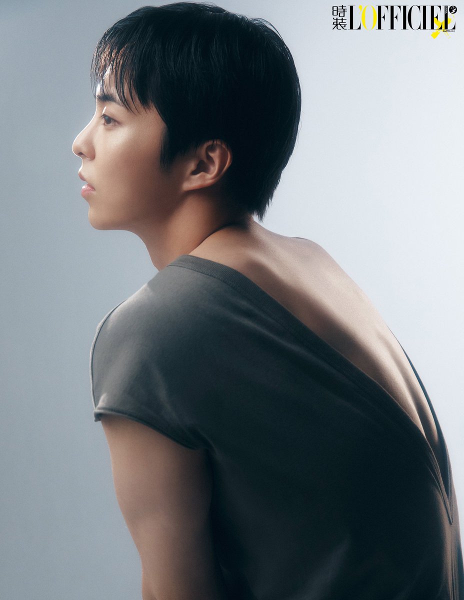 EXOGlobal's tweet photo. [OFFICIAL] 251116 时装男士 (L’Officiel Hommes) Weibo Update with #XIUMIN  
🔗 https://t.co/NzcIXf7lSL

XIUMIN for ‘L’Officiel Hommes China’ Digital Magazine Cover, December Issue

#EXO #엑소 @weareoneEXO @INB100_official @XIUMIN_INB100 https://t.co/gqP4p9EouI
