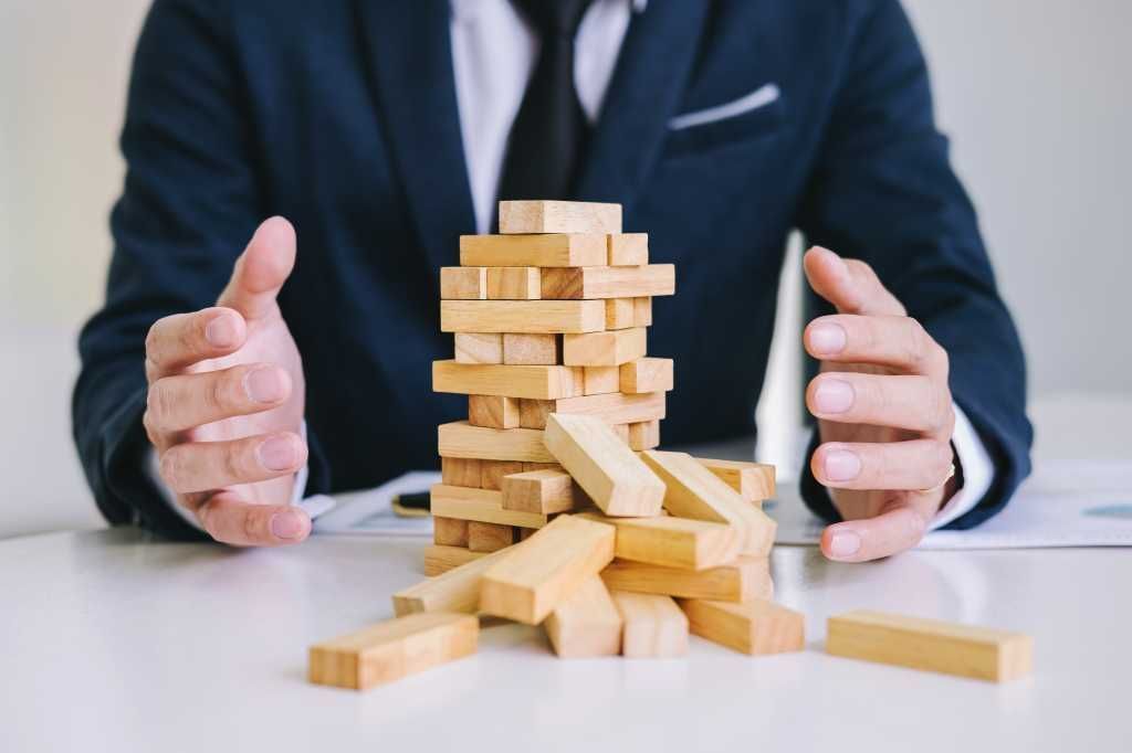 Transform_Sec's tweet image. CISOs must prove the #business value of #cyber &amp;gt;&amp;gt; The right #metrics can help 

buff.ly/OVMI9YM 

@CSOonline #cybersecurity #security #infosec #tech #leaders #leadership #management #governance #CISO #CIO #CTO #CEO #KPI #reporting