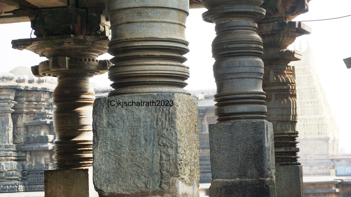 KJSChatrath's tweet image. Incredible mastery of Hoysala craftsmen, Karnataka, India : 12th-13th CE. Photo(C) #kjschatrath
