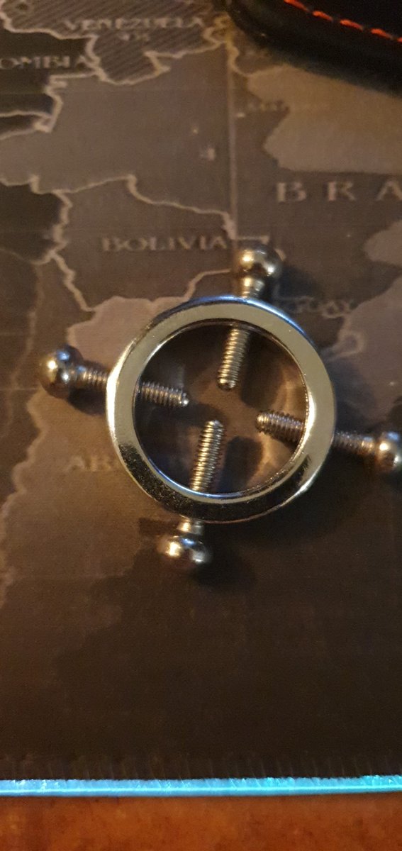 Nipperect tweet media