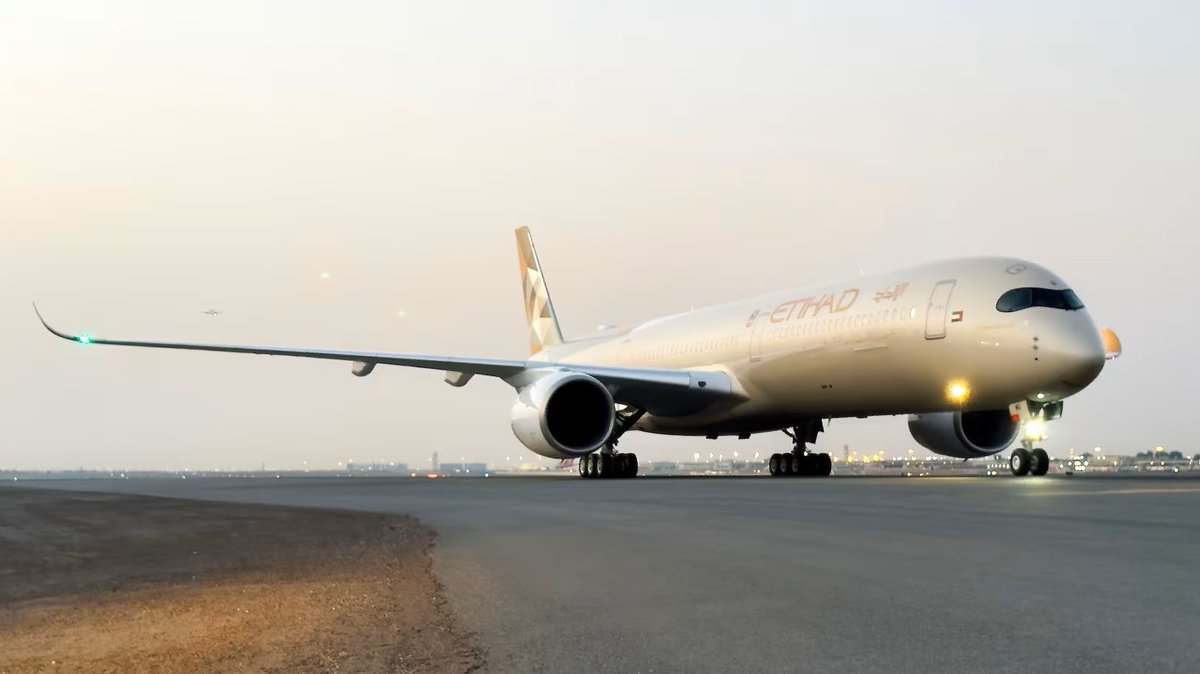 Etihad Airways envisage les A350 et A330neo pour renforcer sa flotte gros-porteur dlvr.it/TPHlVD