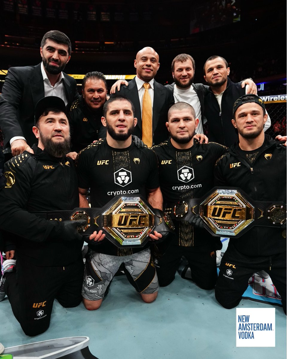 ufc's tweet image. Nothing is better than having your corner with you!

[ B2YB: @NewAmsterdam | #VeChain #UFC322 ]