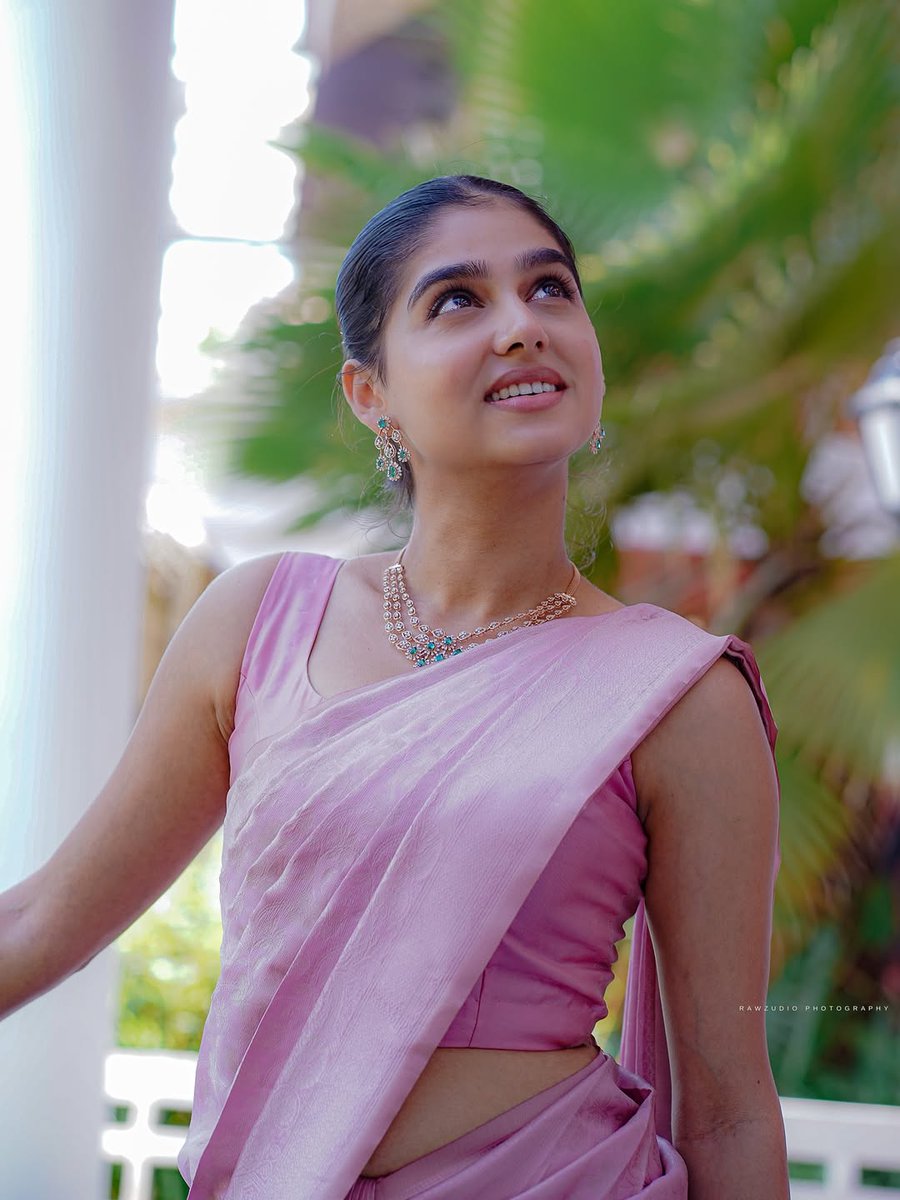 AnaswaraRajan_'s tweet photo. 💗 https://t.co/PrGsCpoces