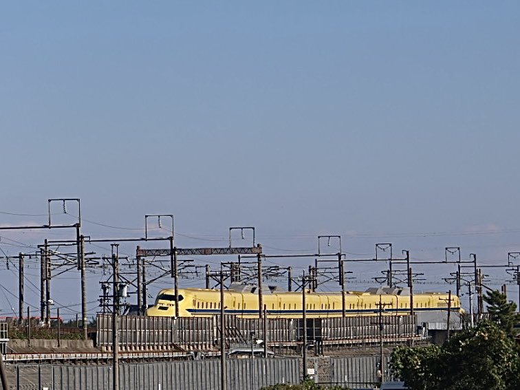 kuma_jun2's tweet image. こんばんは、
ドクターイエローを撮って来た😉
#新幹線
#ドクターイエロー
#T5
#撮り鉄