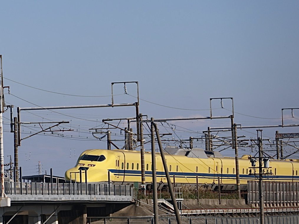 kuma_jun2's tweet image. こんばんは、
ドクターイエローを撮って来た😉
#新幹線
#ドクターイエロー
#T5
#撮り鉄