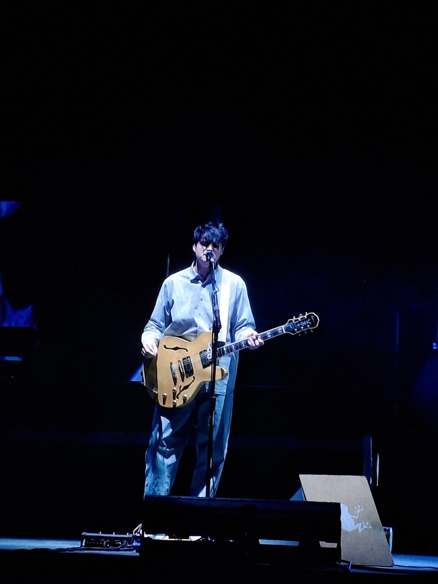 Hasta ahora mi concierto favorito es el de Vampire Weekend, quizá no sea objetiva porque me gustan mucho. Fue una fiestota, tocaron hermoso, escuché las que quería, tuve espacio para bailar, muchos fans al rededor, fui muuuy feliz.