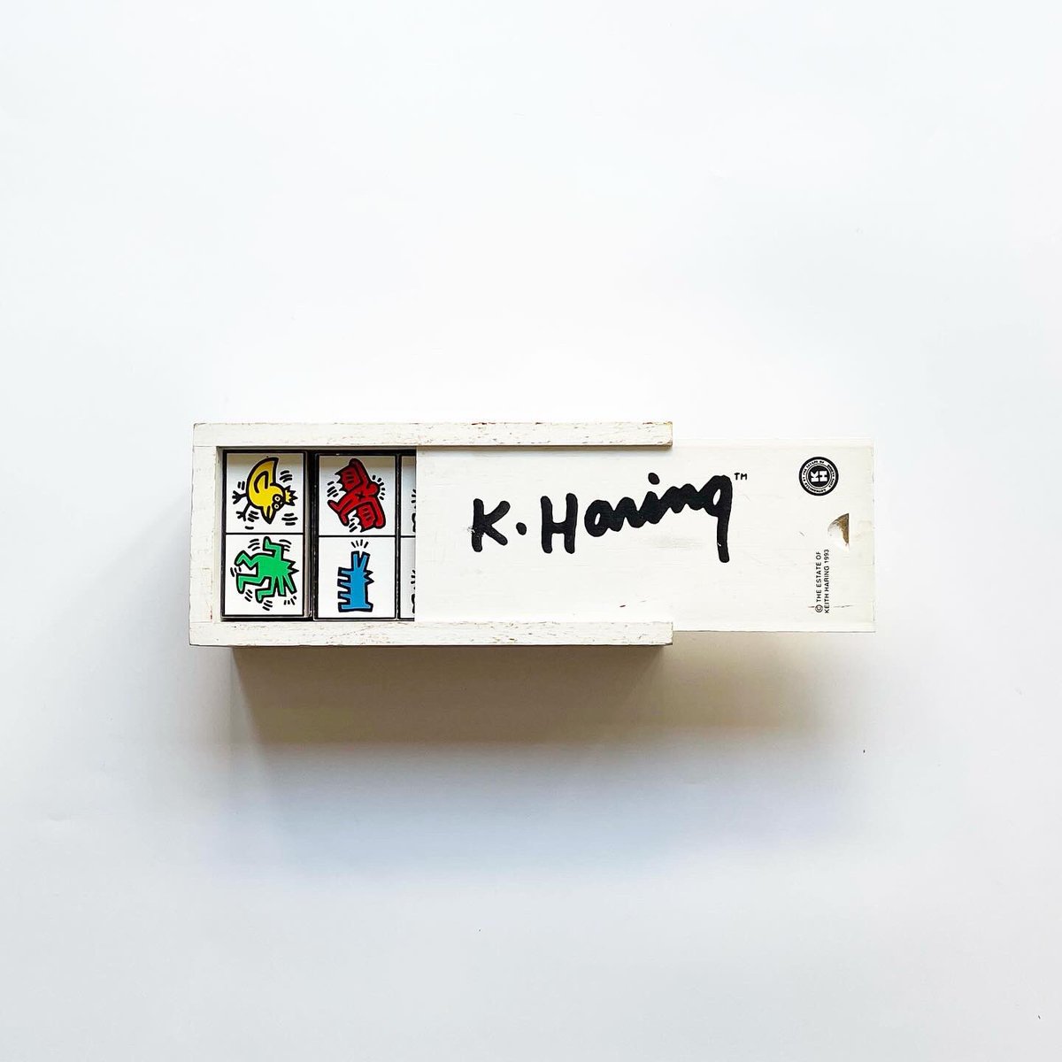 Keith Haring: Domino Set』 キース・ヘリングによる絵柄のドミノです