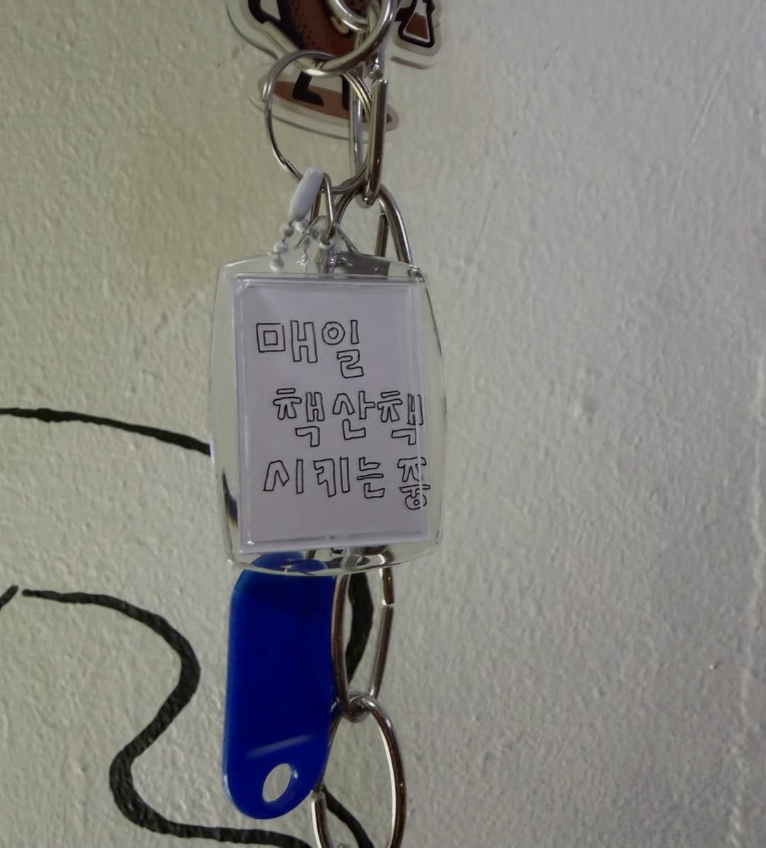 naomeowmeow's tweet image. 2025/11/16
rkive IG

앗차차 !

🔗instagram.com/p/DRHBcAYD8jj/…