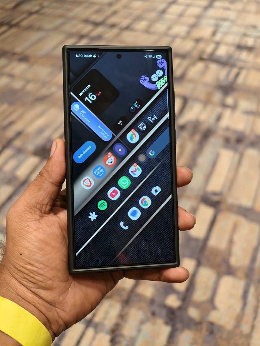 S M A Sithick tweet media