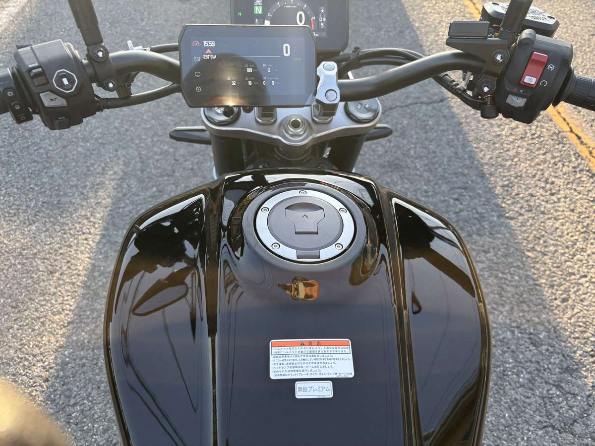 KATSUGARAGE2's tweet photo. 早速CB1000Fを試乗して来ました。
街乗り&amp;ジムカーナ最強な感じでしたね。
#CB1000F試乗 https://t.co/nHG2Qaeb45