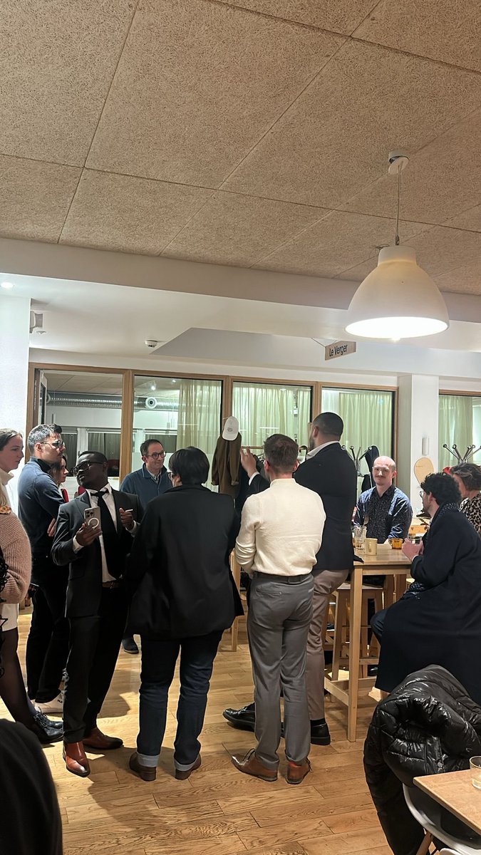 Masterclass de <a href="/benoithamon/">Benoît Hamon</a> devant les élèves de la Promotion Madeleine Pelletier !