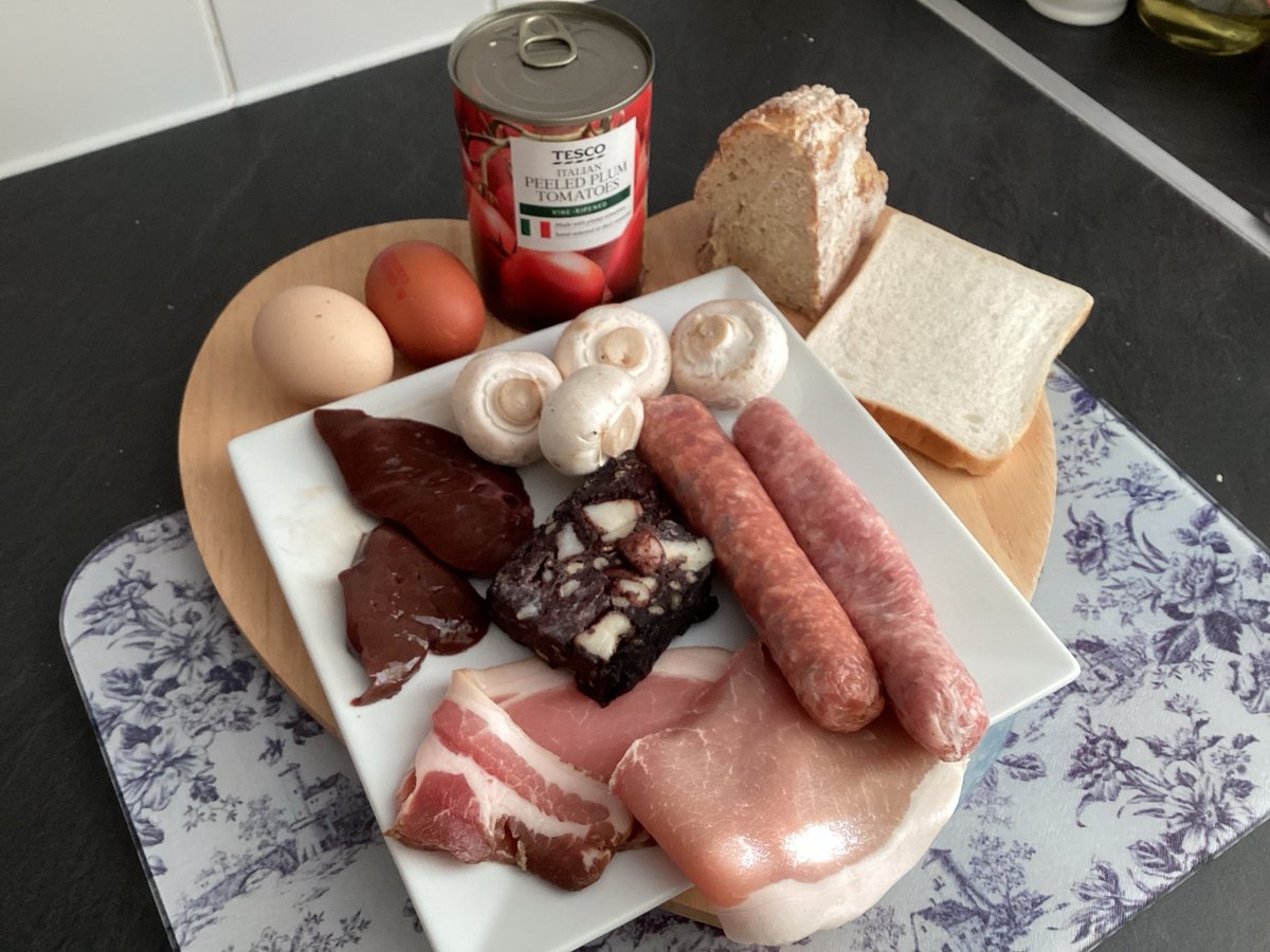 RateMySausage's tweet photo. The 2025 RMS Fried Breakfast Competition

Day 14/23 JJ - @JJ95994260

Score from 1 to 10 (on this tweet only) &amp; comment if you wish.

Feel free to RT.

#ShopLocal #ProperButcher @LoveBritishFood @NoFarmsNoFoods https://t.co/efxg5wKLeX