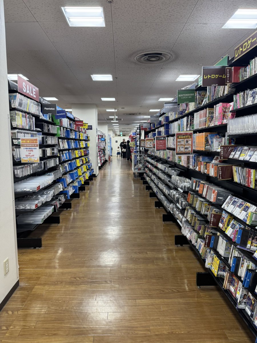 RedRabbit_para's tweet image. 移動して、トイレを探し中…

なかなかトイレが見つからない🤣