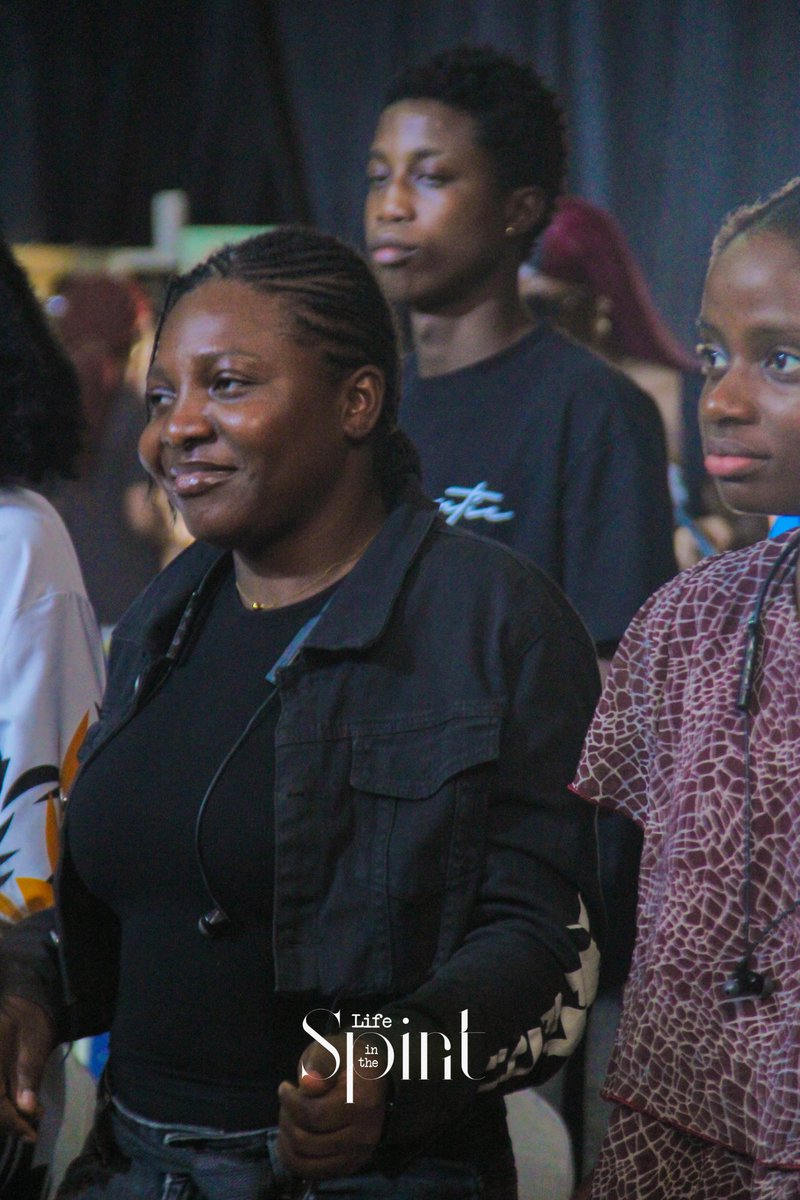 DaySpringVLBC's tweet image. In worship, God shows up breaking chains, filling hearts, and pouring strength into our spirit.
What a powerful encounter in His presence today!

#LifeInTheSpirit #PraiseandWorship  #DaySpringChapel