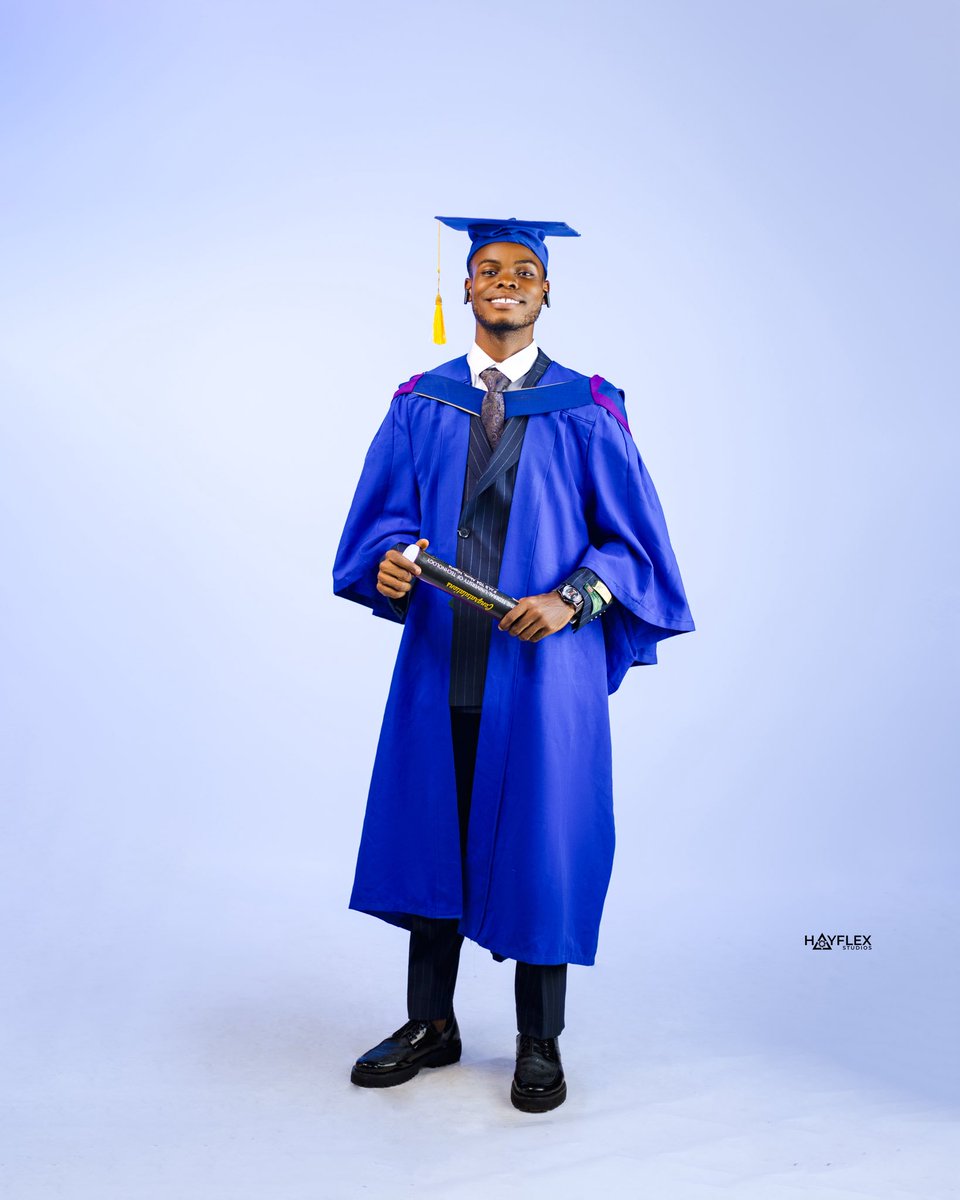 FutaBro's tweet image. BEST GRADUATING STUDENT OF THE FUTA GRADUATING CLASS OF 24 AND THE HIGHEST CGPA EVER ATTAINED IN THE HISTORY OF FUTA 

Meet Akindunbi Aduragbemi Isaac, the Overall Best Graduating Student who has now set the record for the highest CGPA ever in FUTA. 

- Overall Best Graduating…