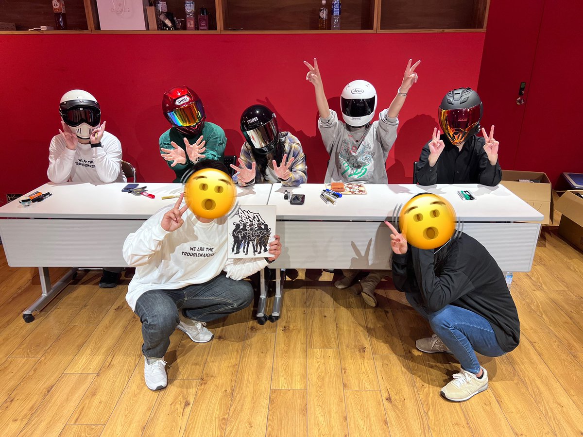 FootHero007's tweet photo. #あんびくいべんと
初めての推し活緊張した😂
伝えたいことは伝えられなかったし、嫁がパンツ君と殿を間違える失礼をかますし、うまくいかないことばかりだったけど、とても楽しい時間でした！
ありがとうございました！

p.s まっつんさんへ
今日のコーデはクリスマス意識ですか
byマカ女 https://t.co/LHyRMuYFfs