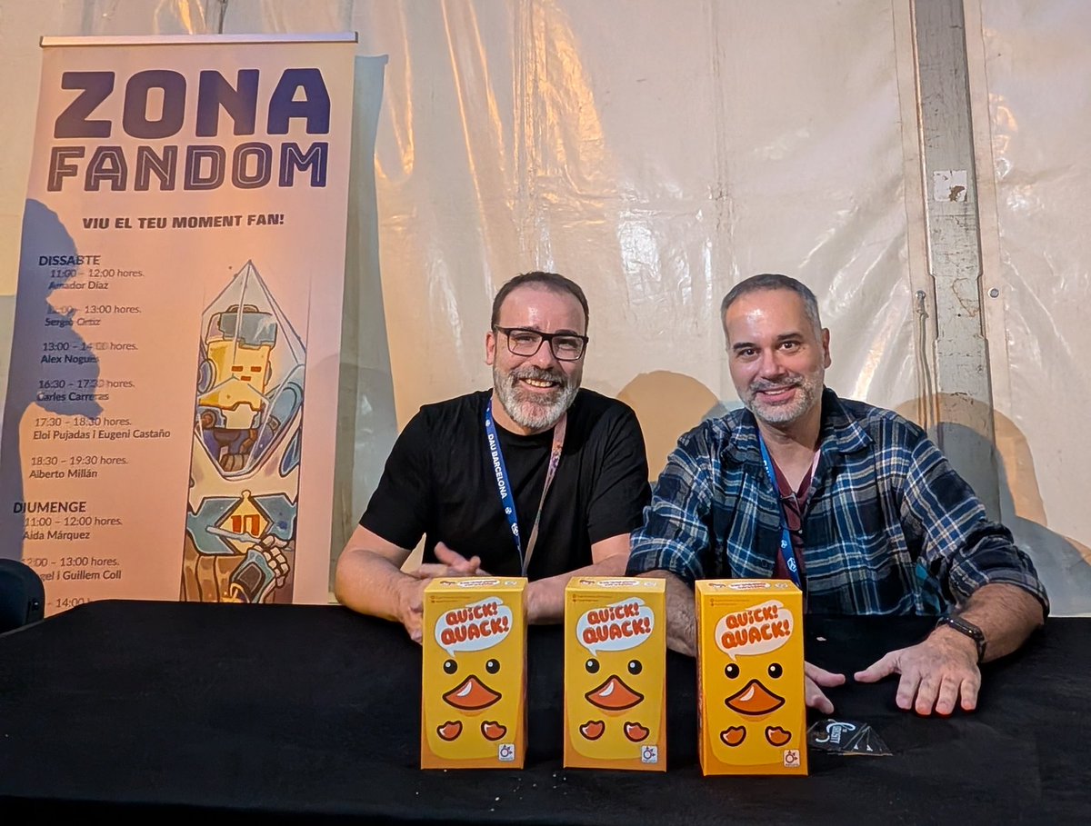 Ens ho vam passar genial ahir al <a href="/festivalDAU/">Festival DAU Barcelona</a> amb l' <a href="/anlucinica/">anna lucini</a> el <a href="/MOREPAU/">Pau Moré Gómez</a> i l' <a href="/eugenicastano/">Eugeni Castaño</a>