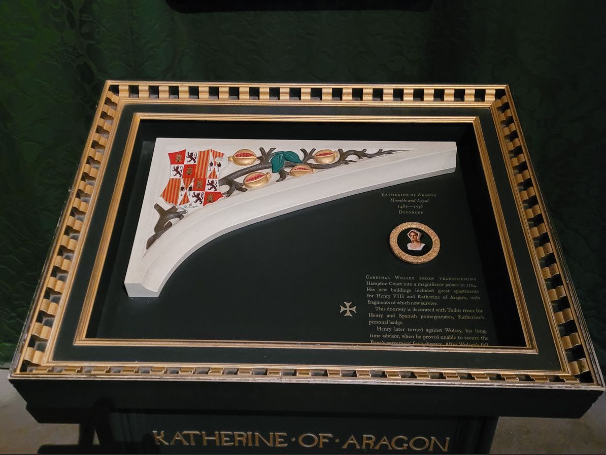 PSHistory's tweet image. #OnTheBlog A new post on the @penswordbooks blog is now live:

💬 The Queen and the Pomegranate by Carol-Ann Johnston 👑

👀 Read it here ➡️ buff.ly/nJfk4tw