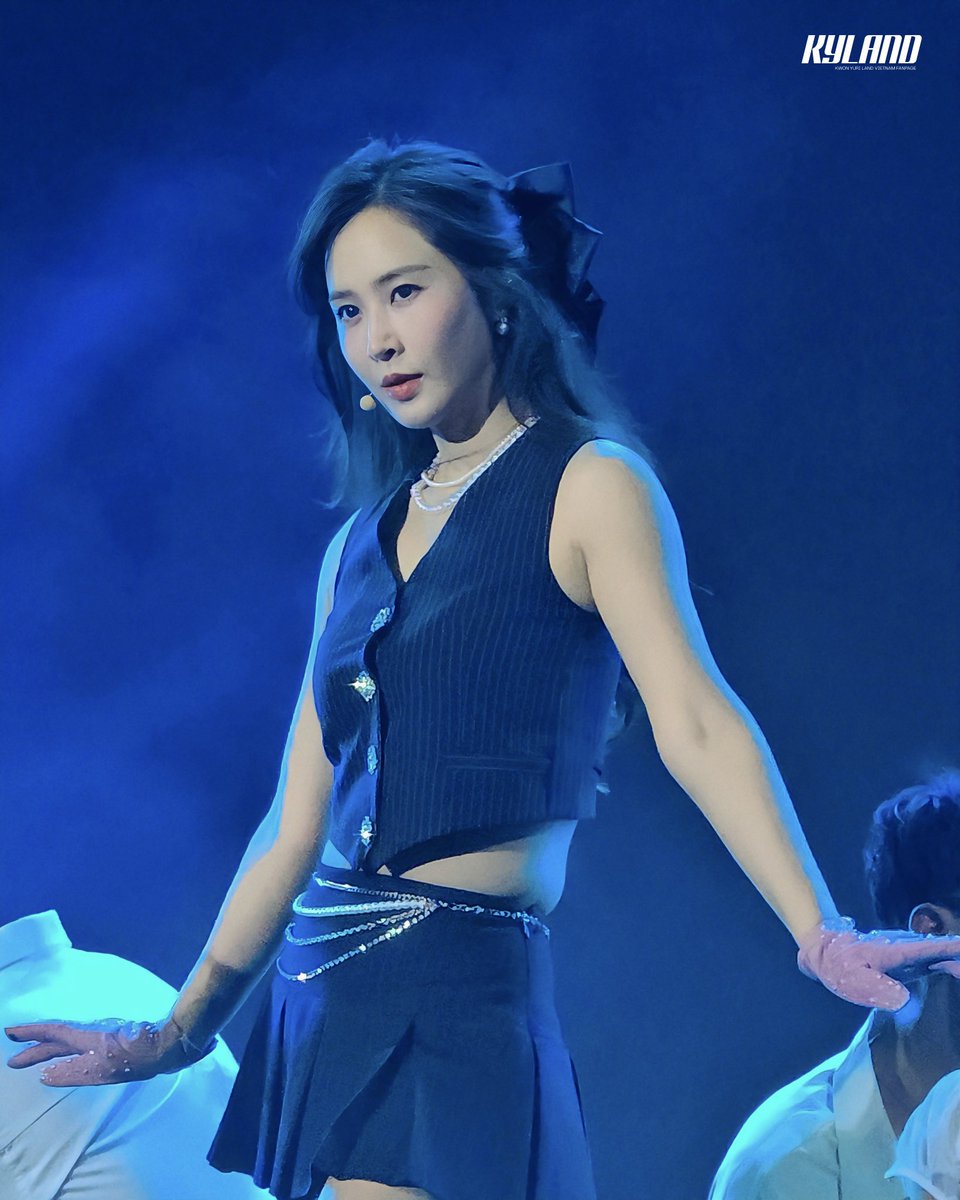 kwonyurivietnam's tweet image. &quot;YURIVERSE&quot; in Vietnam 🇻🇳

__
#KWONYURI #YURI #권유리 #YURIVERSE #YURIVERSEinHCMC #2025YURI3rdFANMEETINGTOUR #YURICONIC