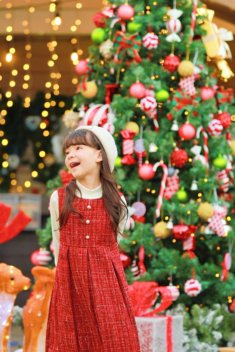 クリスマス🎄

お洋服はえみりが公式アンバサダーを務めているBeBeさんです。
クリスマスにピッタリ！

bebe-mall.jp/shop/default.a…